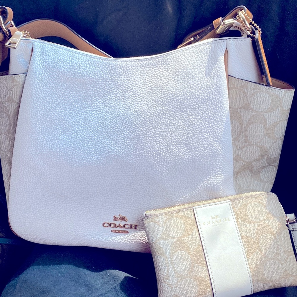 Coach purse and wristlet. Gently used.